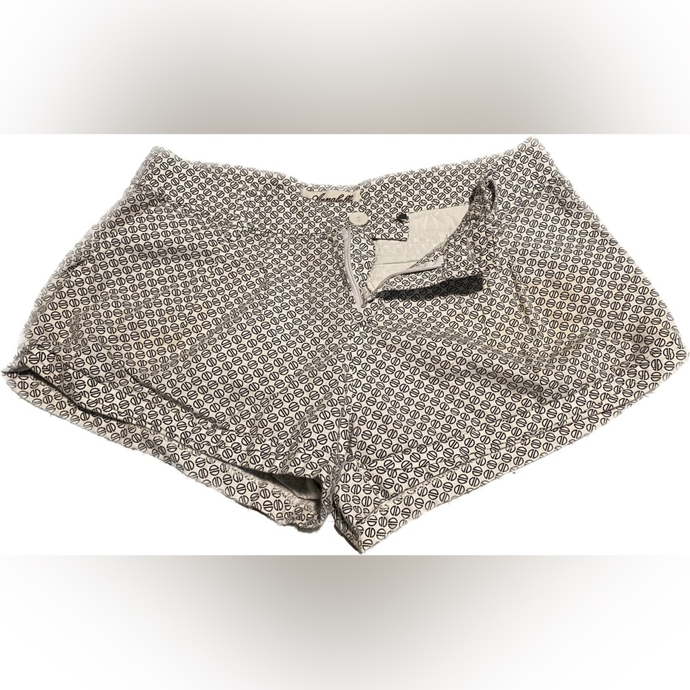 Black & White Annabella Shorts